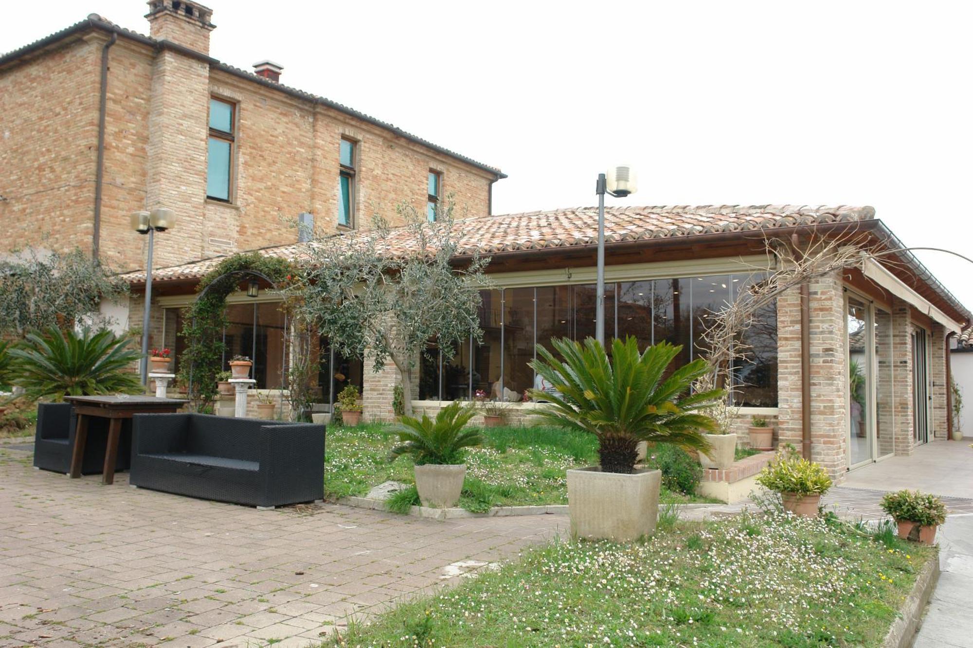 Il Castagno Hotel Orciano di Pesaro Bagian luar foto