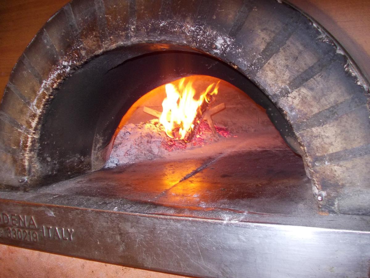 Il Castagno Hotel Orciano di Pesaro Bagian luar foto